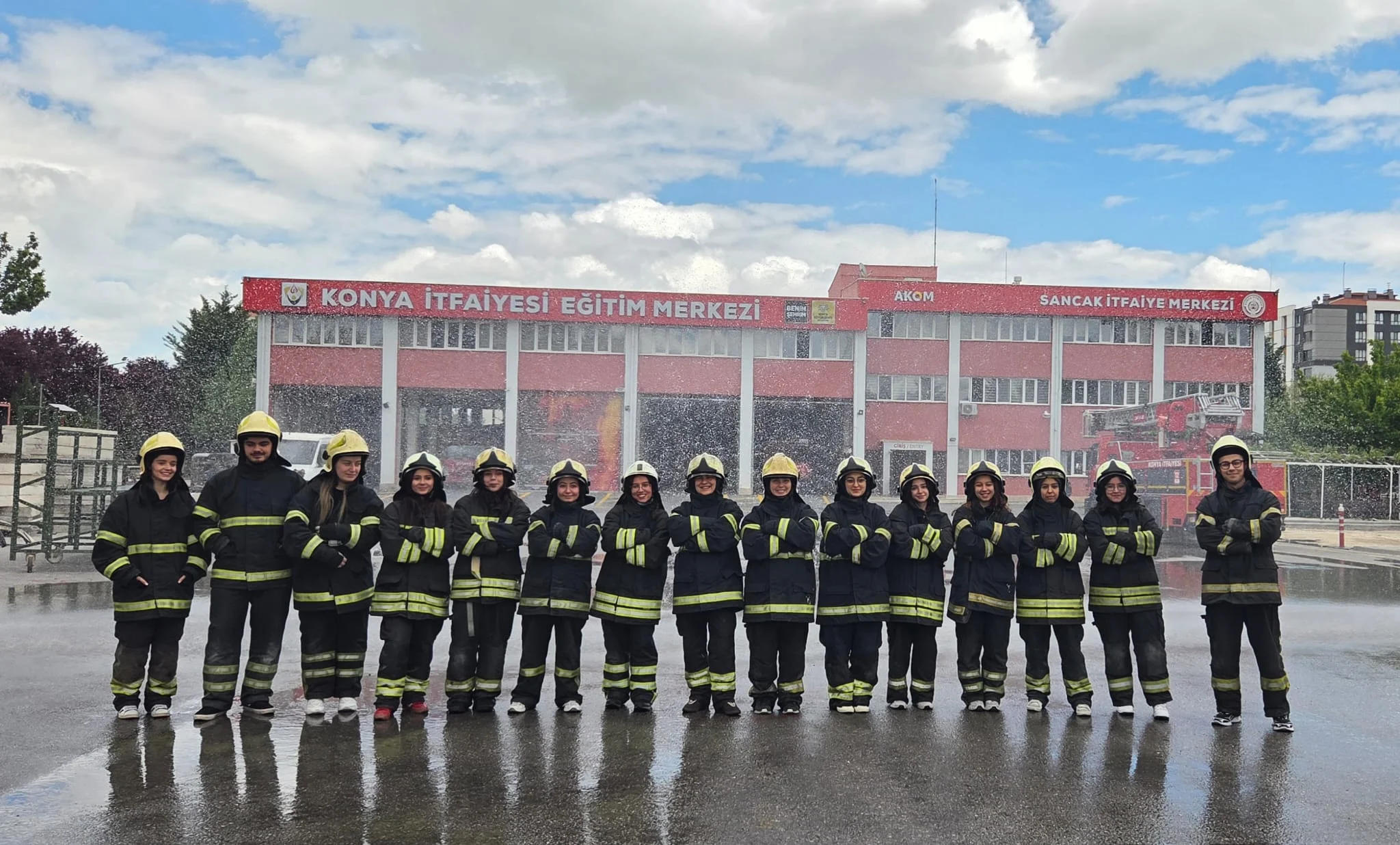 Öğrencilerimiz Gönüllü İtfaiyecilik Eğitimine Katıldı