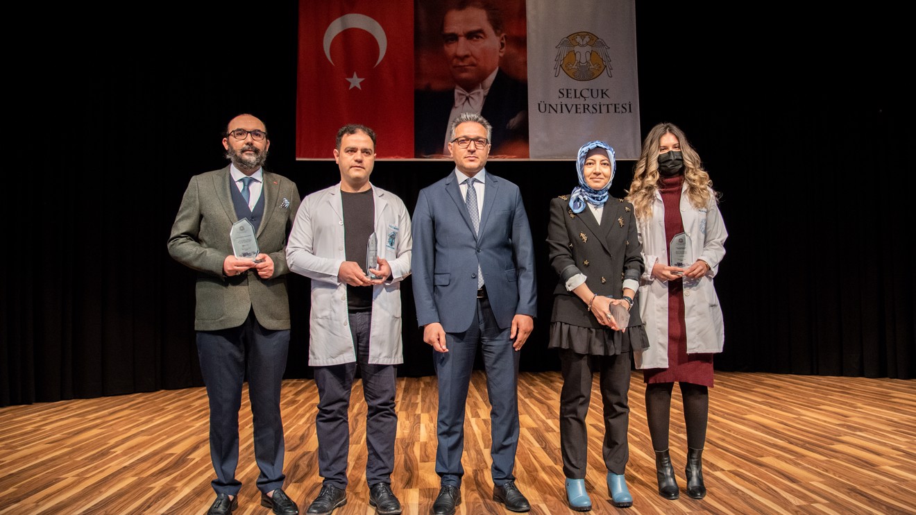 Selçuk Üniversitesinde Tıp Bayramı Töreni düzenlendi