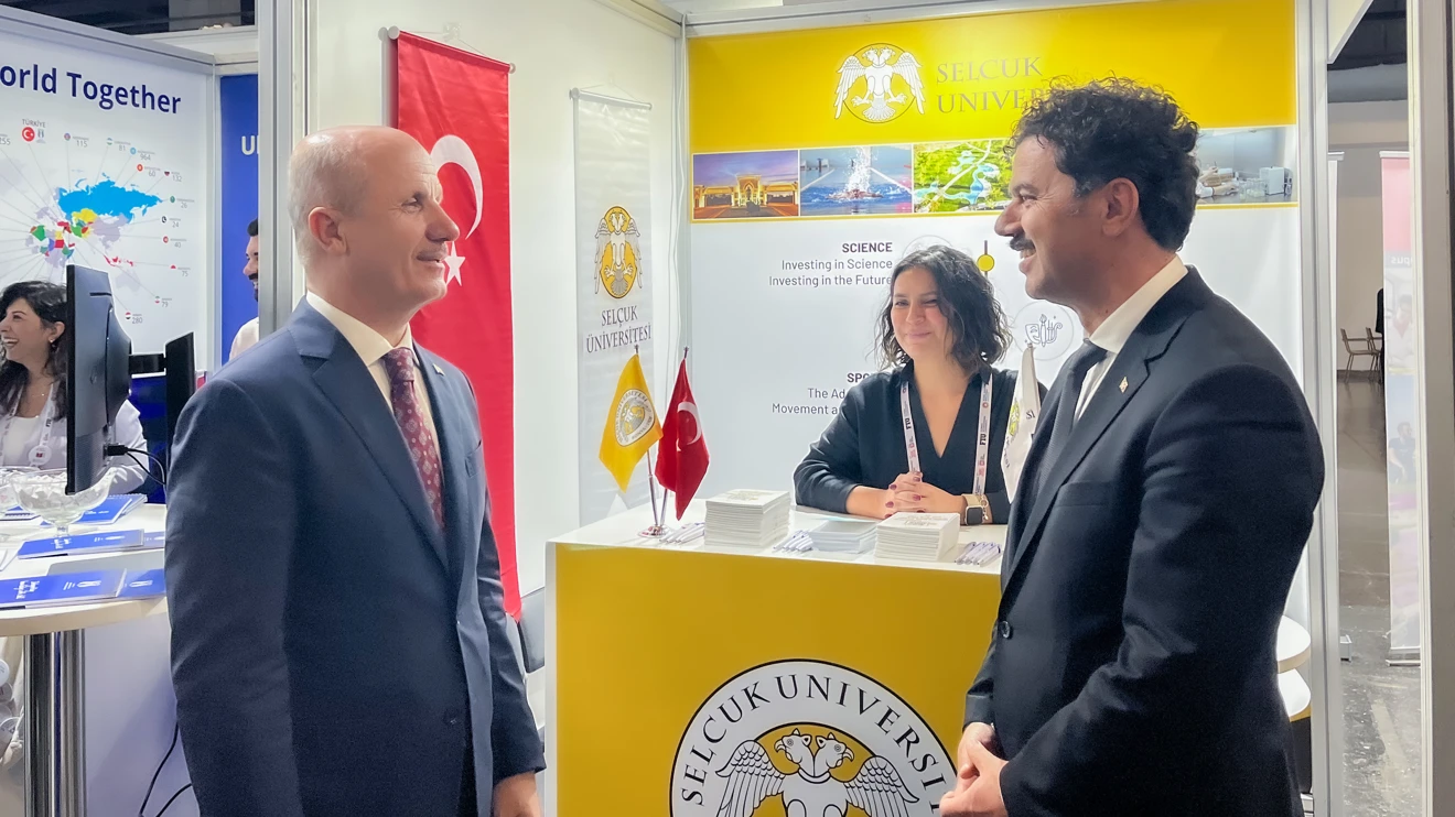 Selçuk Üniversitesi, THE ve YÖK İş Birliğindeki Uluslararası Kongrede yerini aldı
