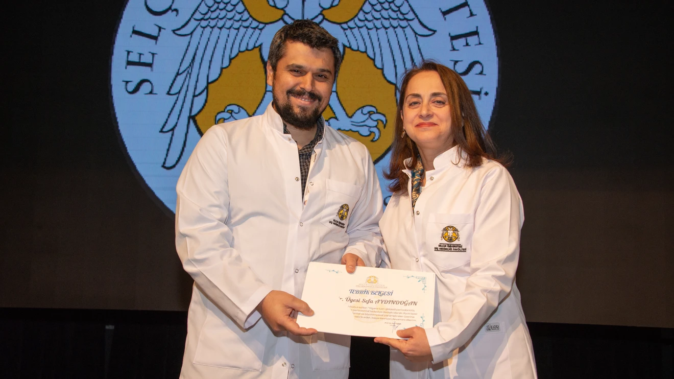 Diş Hekimliği Fakültesinde Beyaz Önlük Töreni coşkusu