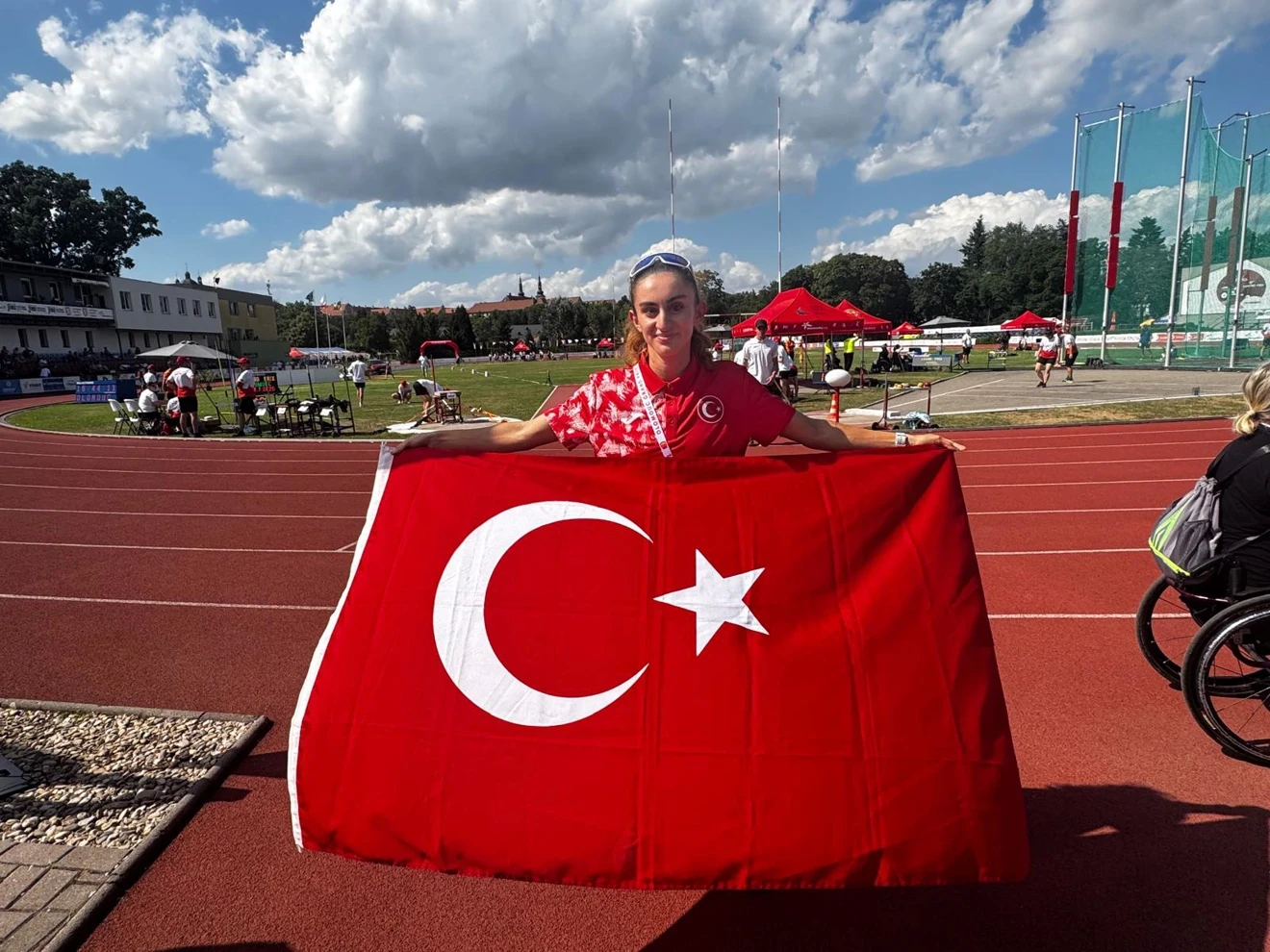 Hatice Güçlü  Dünya Para Atletizm Grand Prixsi kapsamında Altın Madalyanın Sahibi Oldu