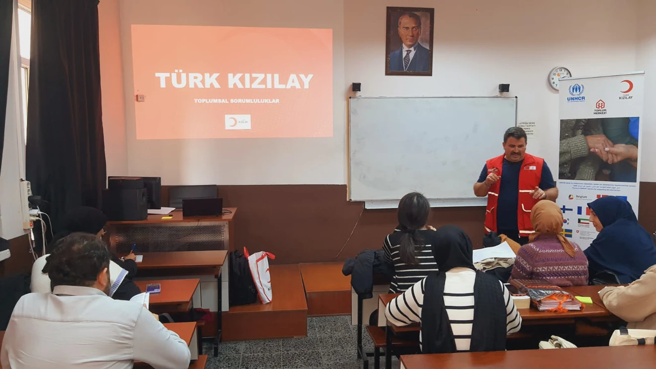 Kızılay Toplum Merkezi Tarafından Bölümümüz Son Sınıf Öğrencilerine Yönelik Toplumsal Sorumluluk ve Gönüllülük Faaliyetleri Semineri Düzenlendi