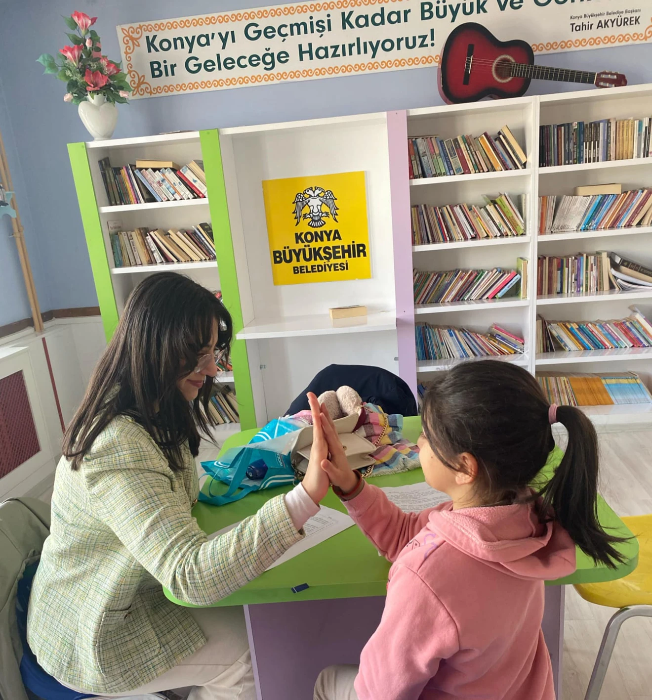 Sınıf Öğretmeni Adayları Sahada Okuma Performansını Değerlendirdi