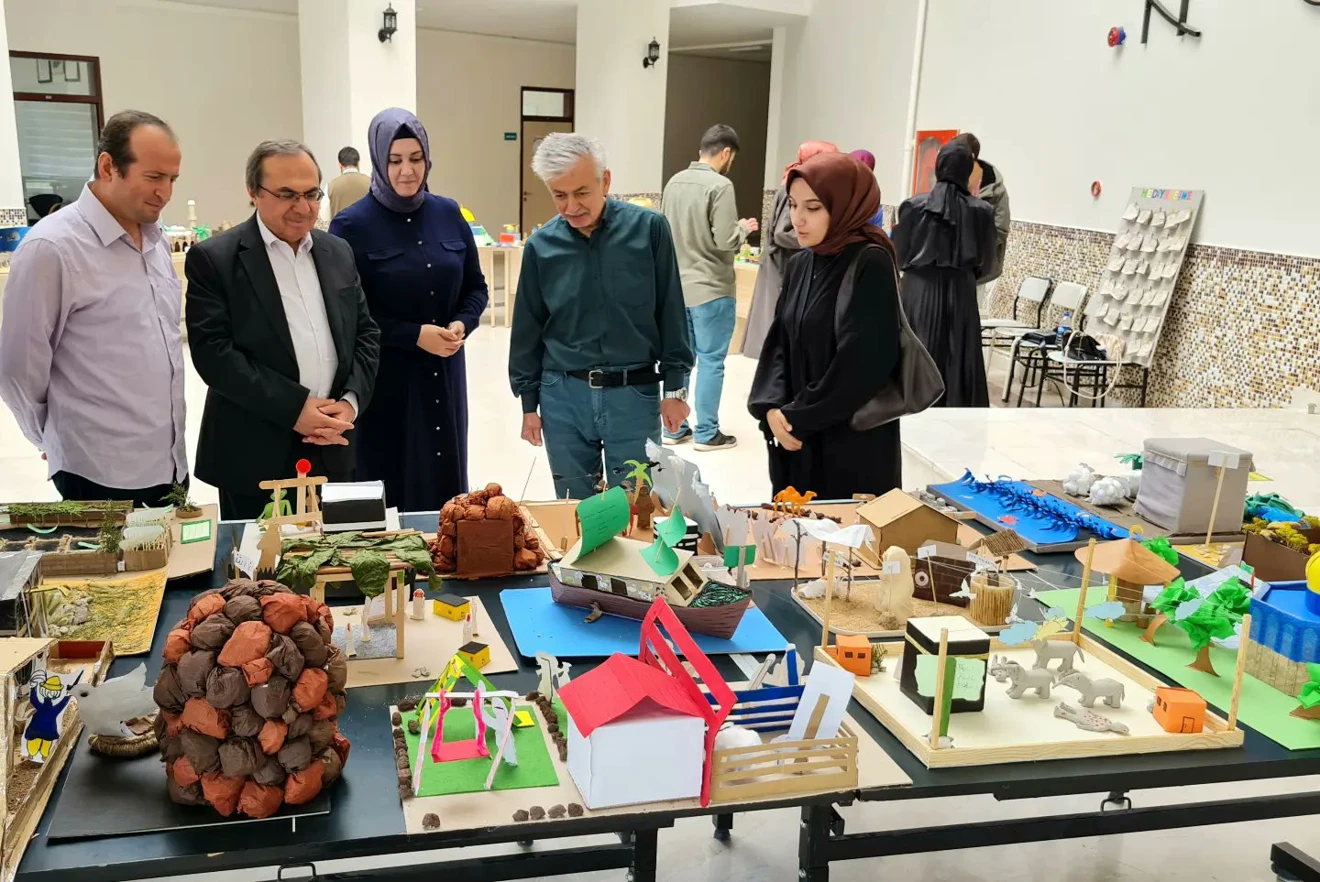 Kutsal Zaman Kutsal Mekân Öğrenci Sergisi