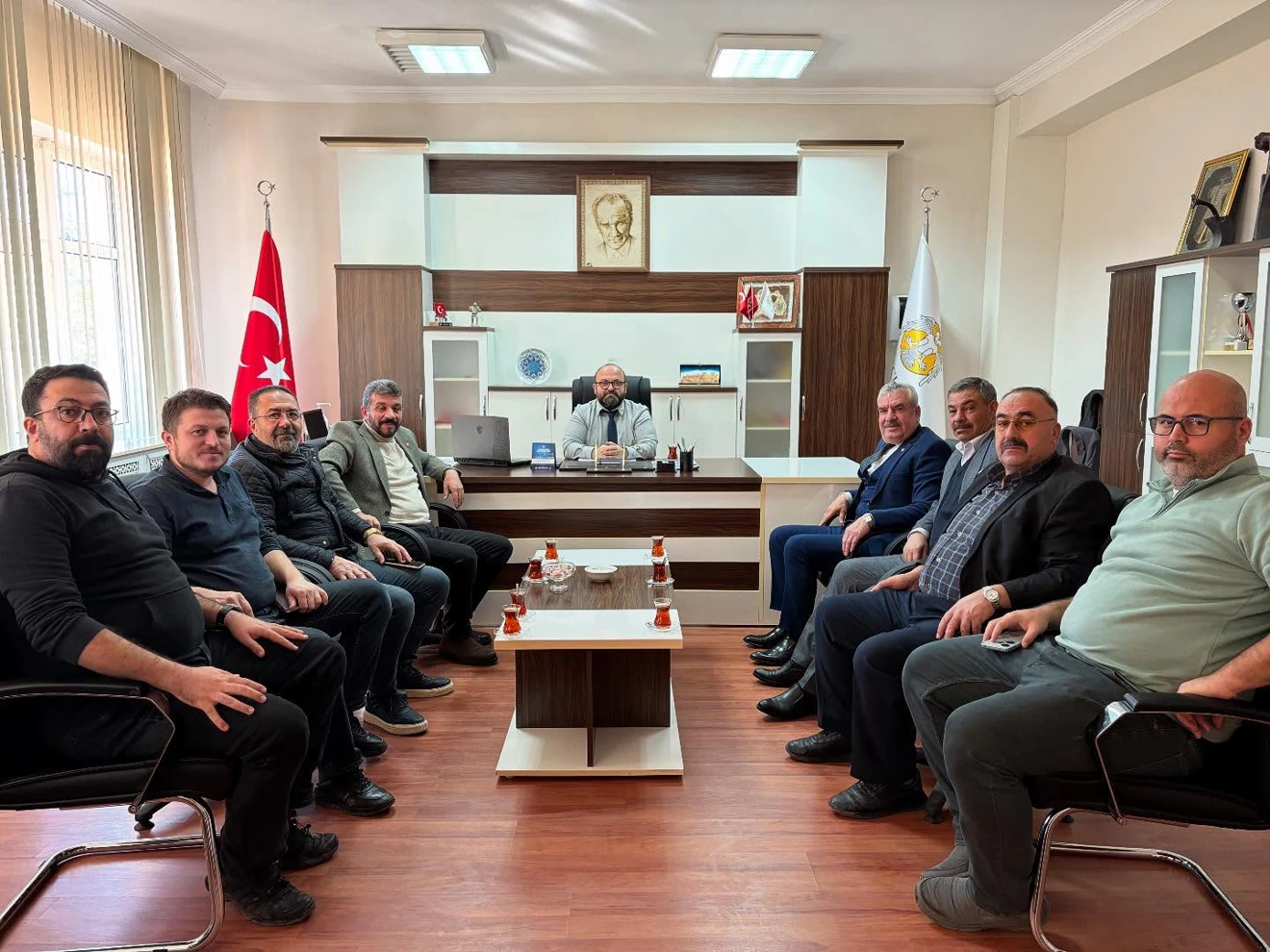 MHP Ilgın İlçe Başkanı Sayın Harun Ok ve Belediye Meclis Üyelerinin Hayırlı Olsun Ziyareti