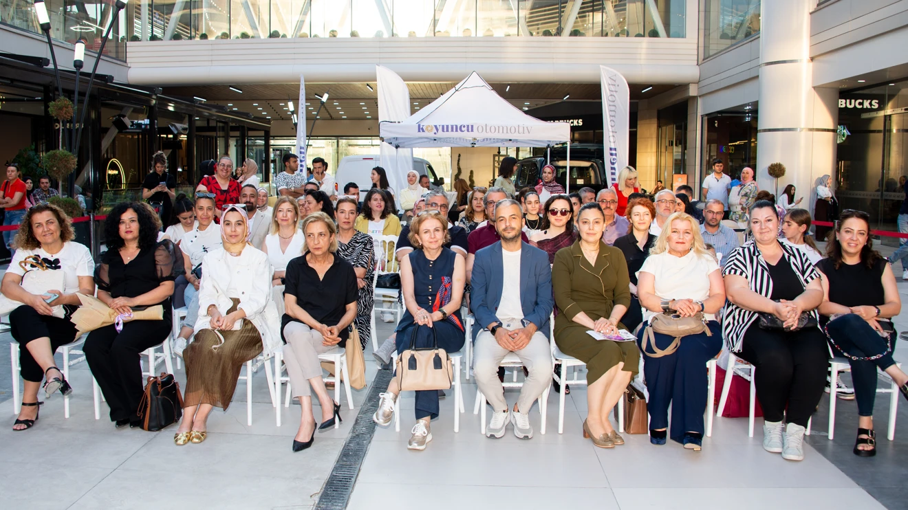 Selçuk’ta 2025 mezunları özgün tasarımlarını sergiledi