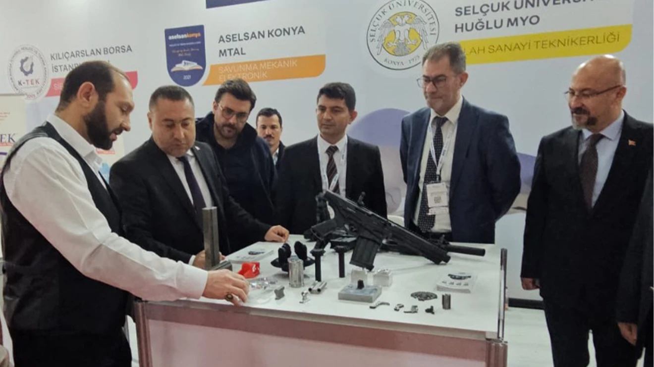 Savunma Sanayi Buluşmalarında Selçuk Üniversitesinin stantlarına yoğun ilgi