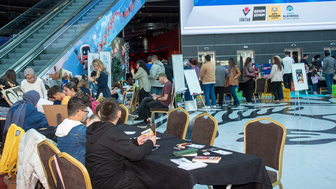 Selçuk Üniversitesi Konya Bilim Merkezi Matematik Festivali’nde
