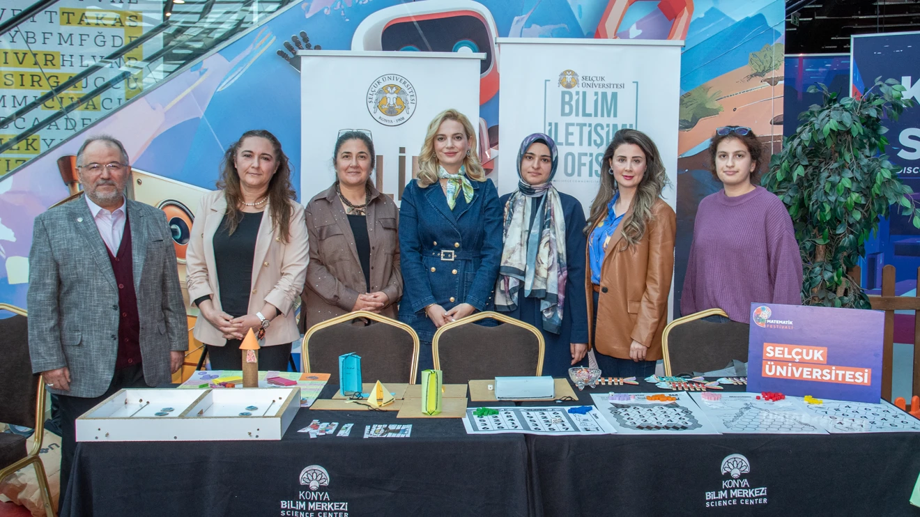 Selçuk Üniversitesi Konya Bilim Merkezi Matematik Festivali’nde