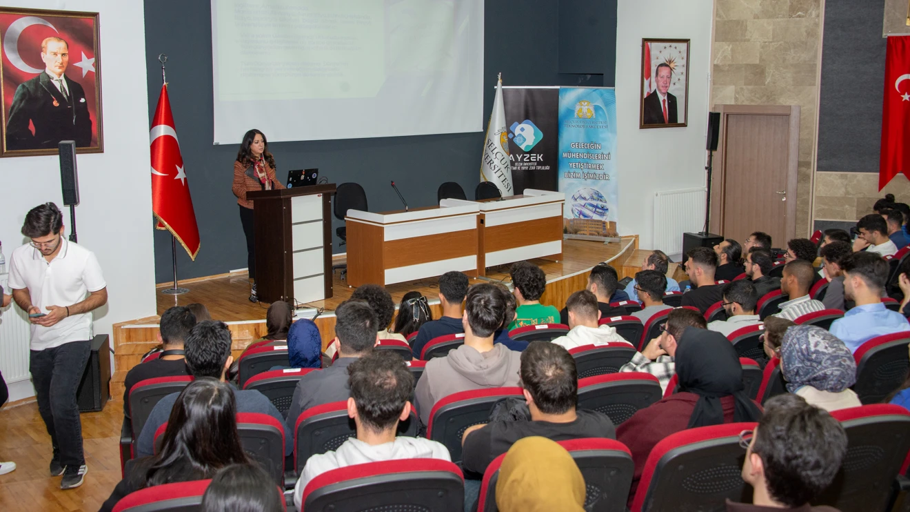 Öğrencilere Yurt Dışında Lisansüstü Eğitim ve Burs İmkanları anlatıldı