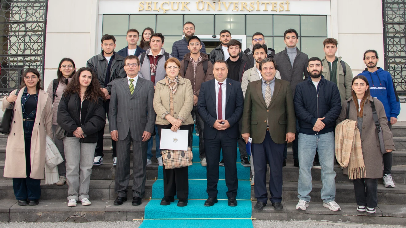 Azerbaycan Eğitim Müşaviri Nesibova’dan Selçuk Üniversitesine ziyaret