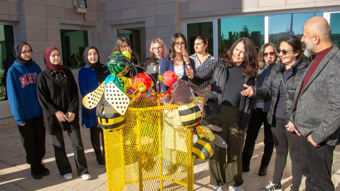 Selçuk Üniversitesinde The Bee Project Projesi tanıtıldı