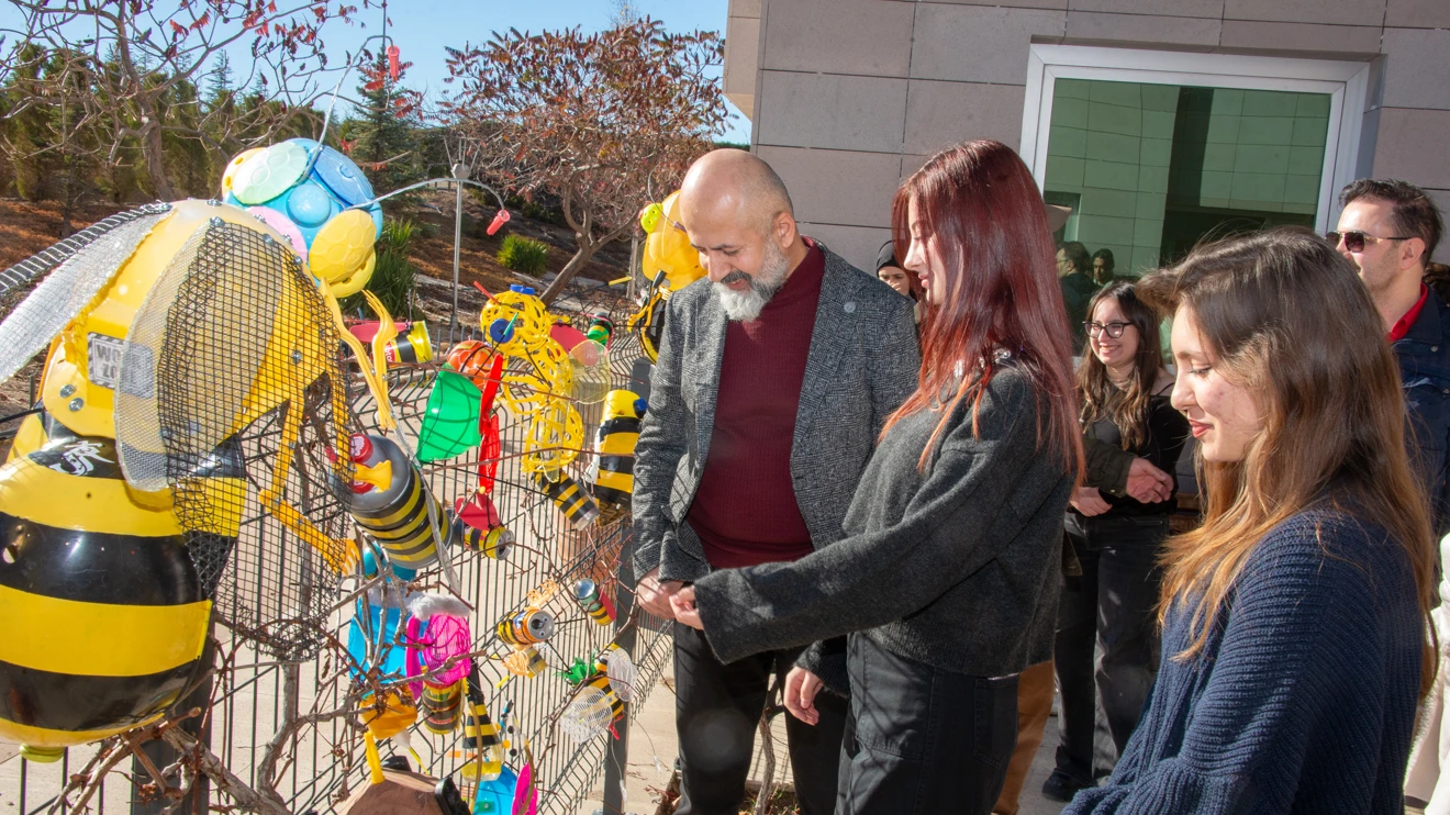 Selçuk Üniversitesinde The Bee Project Projesi tanıtıldı