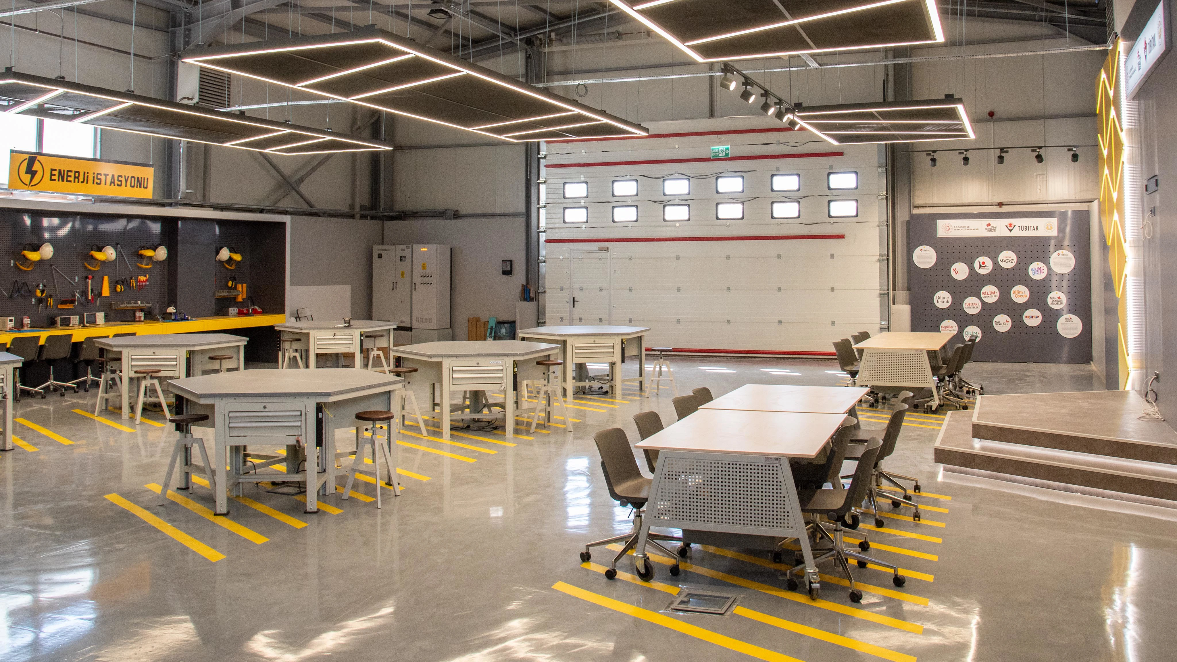 Selçuk Üniversitesi Milli Teknoloji Atölyesi öğrencilerin hizmetinde