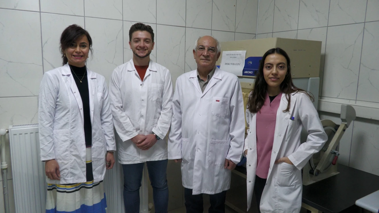 Selçuk Üniversitesinden antibiyotik direnci ve tavuk vebasına yönelik iki önemli aşı projesi