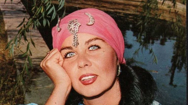 İz Bırakanlar - Fatma Girik