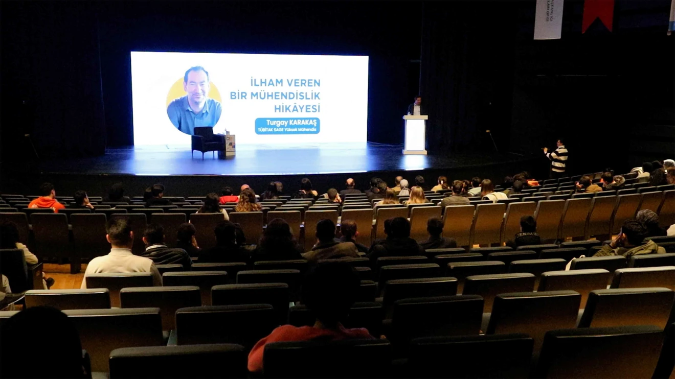 Türkiye’nin İlk Uzay Mühendisi Turgay Karakaş, İKAF’ta öğrencilerle buluştu