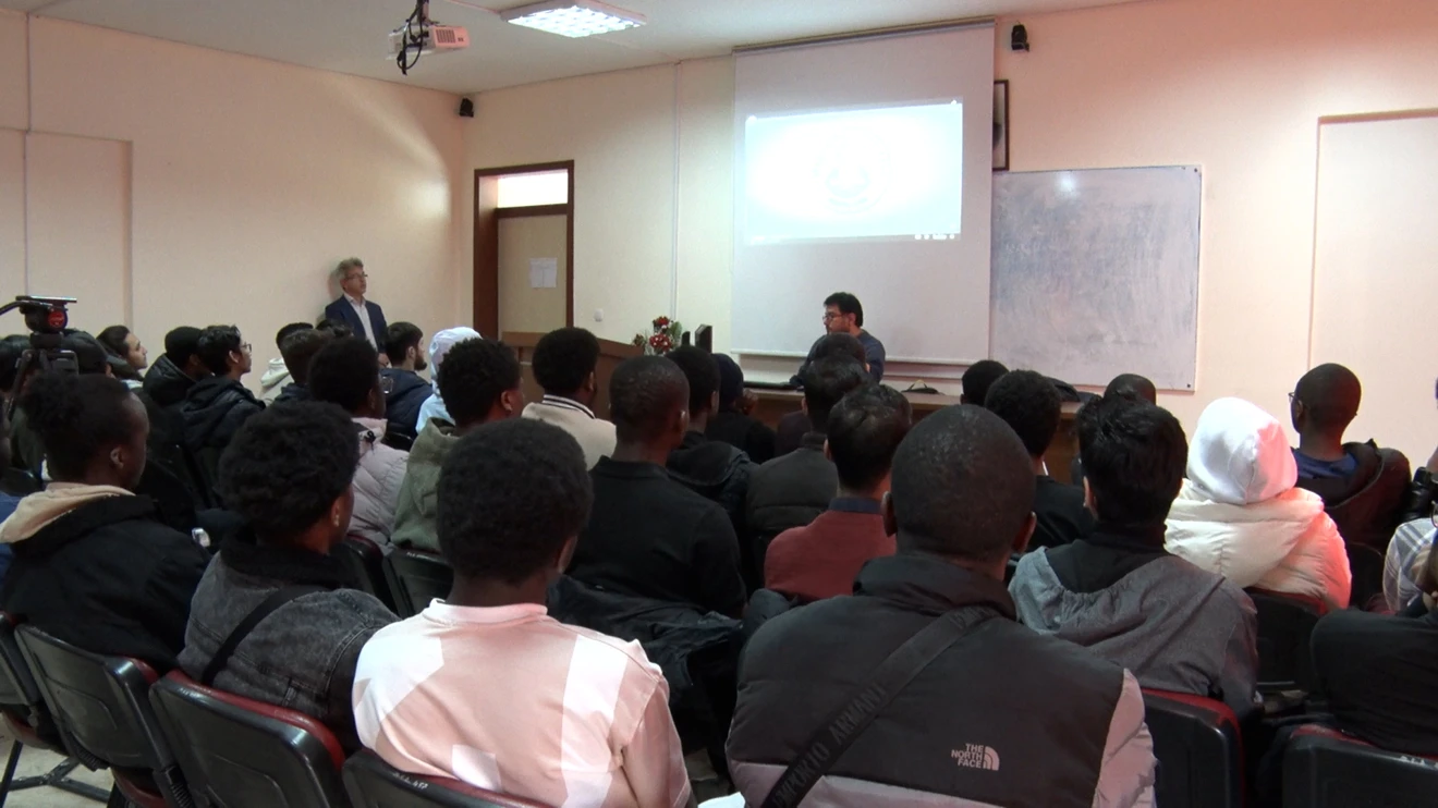 Uluslararası lise öğrencileri Selçuk Üniversitesindeydi