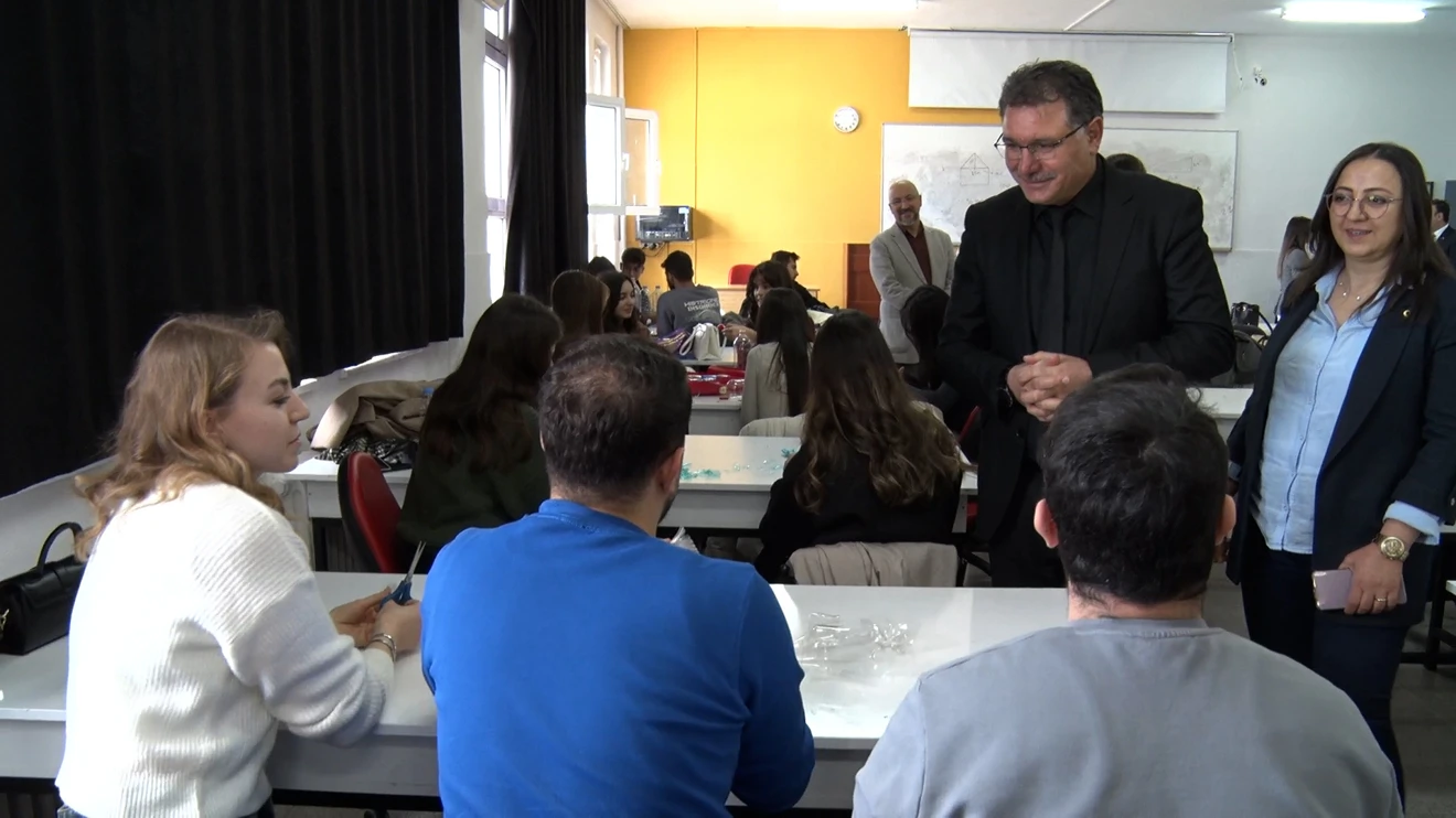 Selçuk Üniversitesinde “Sıfır Atık” sergisi açıldı