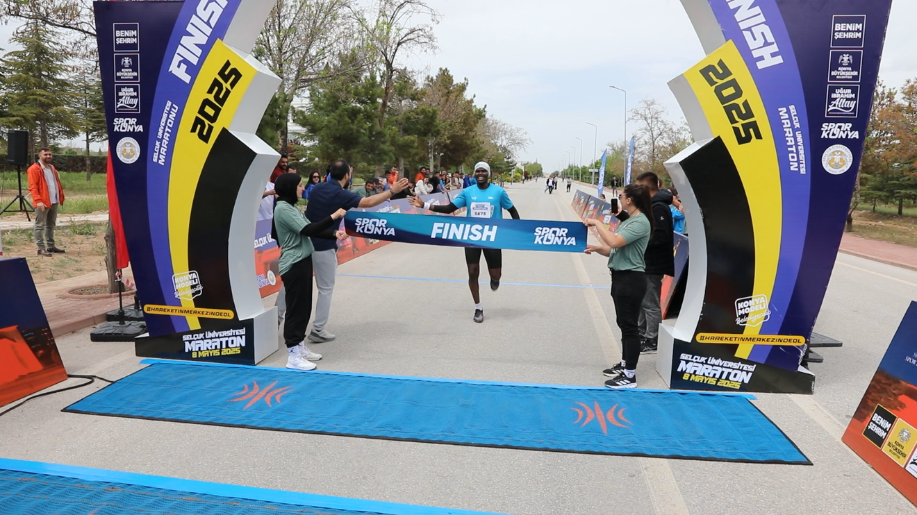 Selçuk Üniversitesinde Kampüs Maratonu düzenlendi