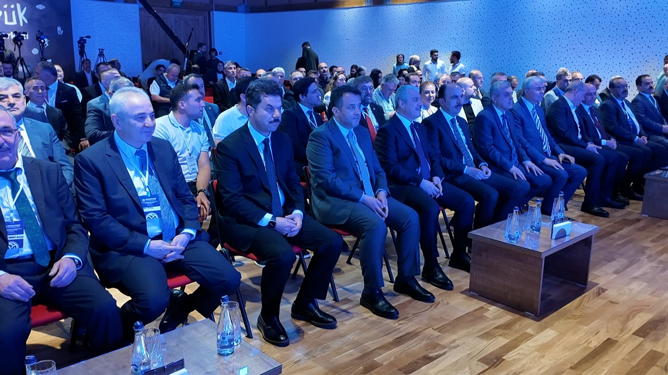 Rektör Yılmaz, Uluslararası Tarım Şehirleri Birliği Toplantısına katıldı