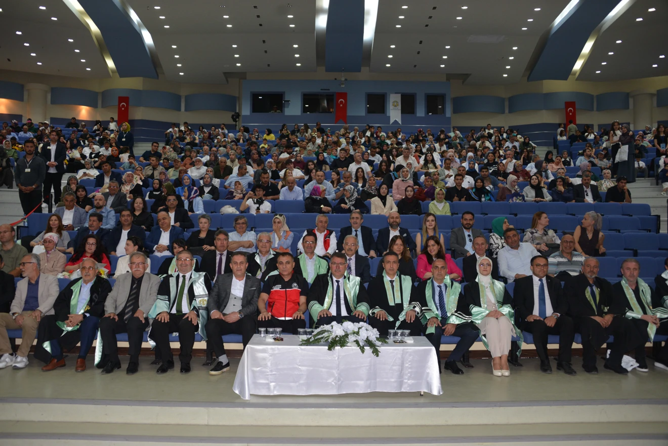 2024-2025 Eğitim Öğretim Yılı Mezuniyet Töreni Gerçekleştirildi