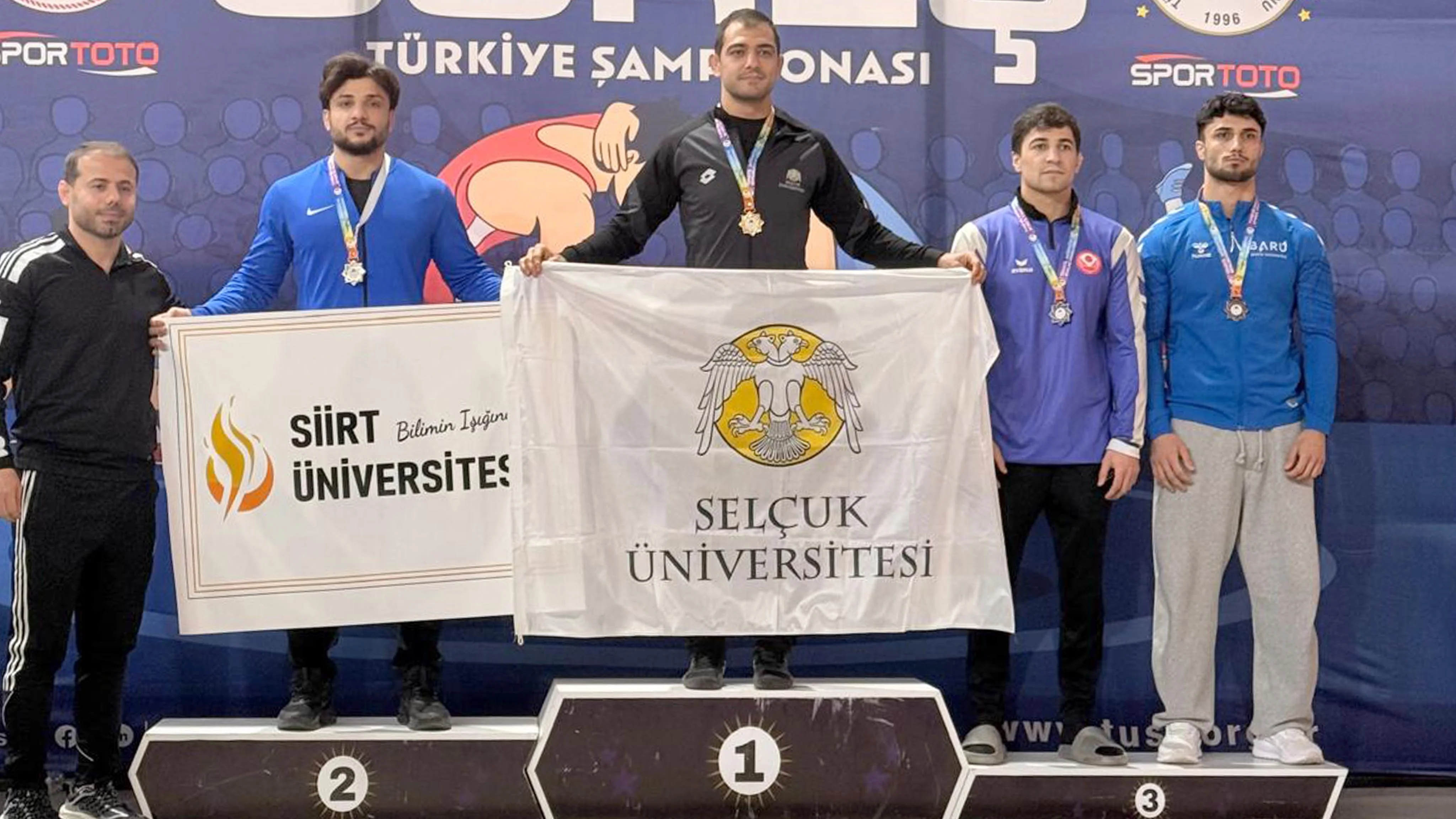 Selçuk Üniversitesi güreşte Türkiye şampiyonu