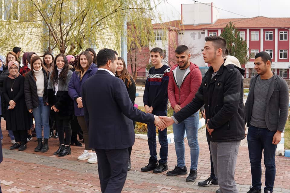 S.Ü. Bozkır Meslek Yüksekokulu Olarak "Kariyer Günleri" Kapsamında Ak Parti Konya Milletvekilimiz Sayın Ziya Altunyaldız Bey ile Söyleşi Gerçekleştirdik.
