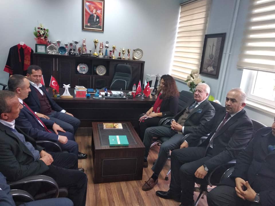 S.Ü. Bozkır Meslek Yüksekokulu Olarak "Kariyer Günleri" Kapsamında Ak Parti Konya Milletvekilimiz Sayın Ziya Altunyaldız Bey ile Söyleşi Gerçekleştirdik.
