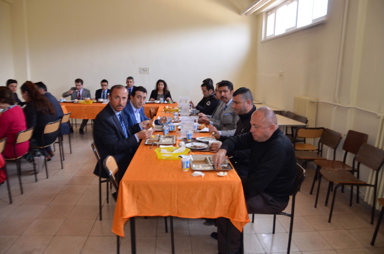 Üniversitemizin 42. Kuruluş Yıldönümü Yemeği 