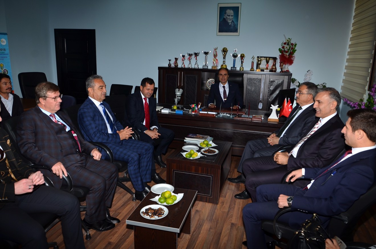 ACİL YARDIM VE AFET YÖNETİMİ AÇILIŞ DERSİ