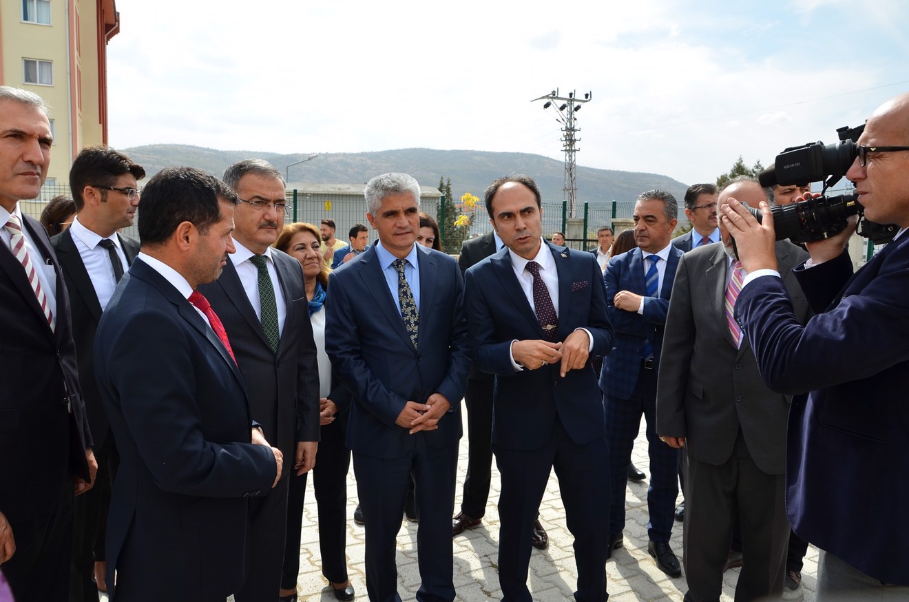 ACİL YARDIM VE AFET YÖNETİMİ AÇILIŞ DERSİ