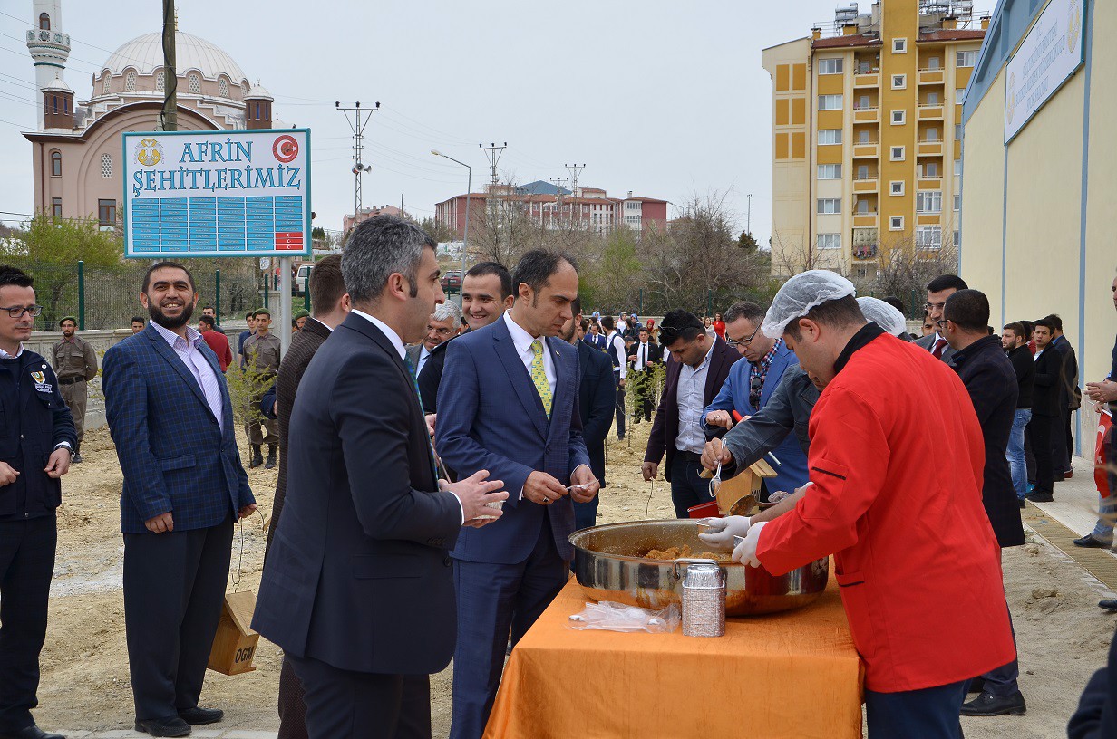 AFRİN ŞEHİTLERİMİZ İÇİN FİDAN DİKİM TÖRENİNDEN