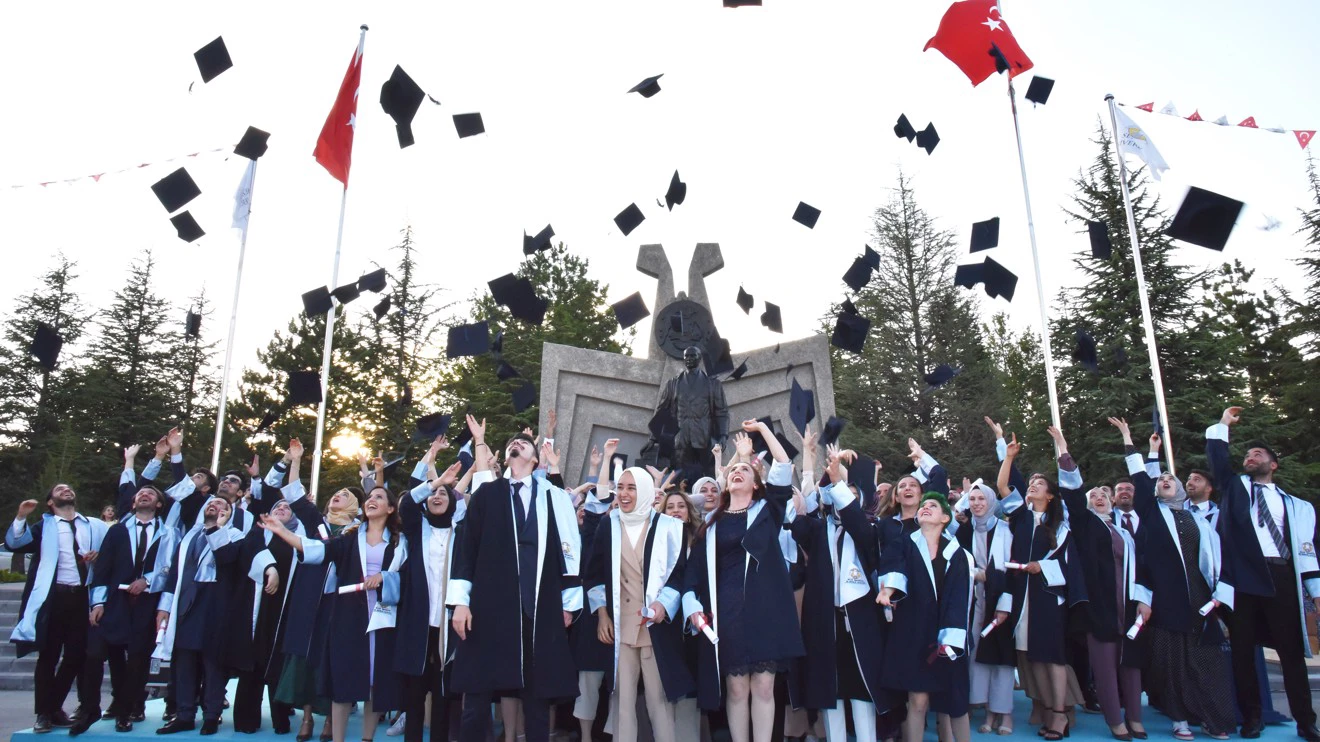 Young dentists received their diplomas at Selçuk University