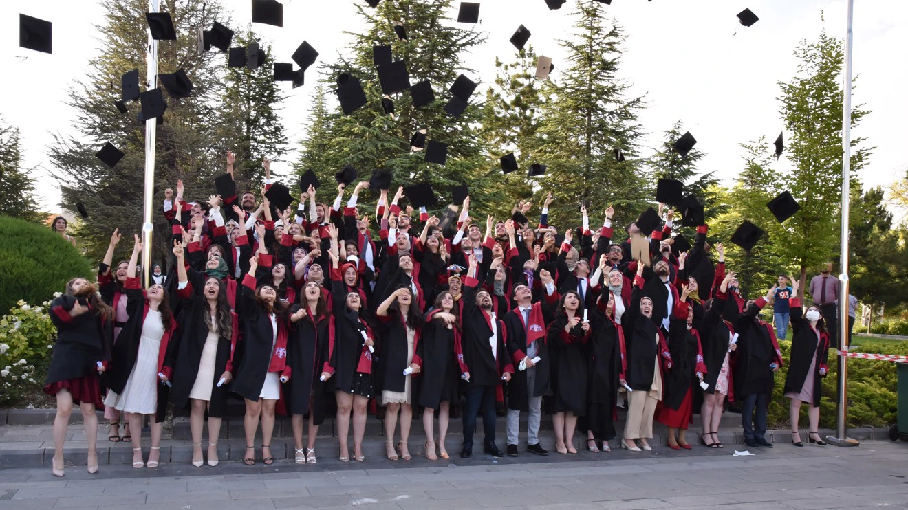 173 students graduated from Selçuk University Faculty of Medicine
