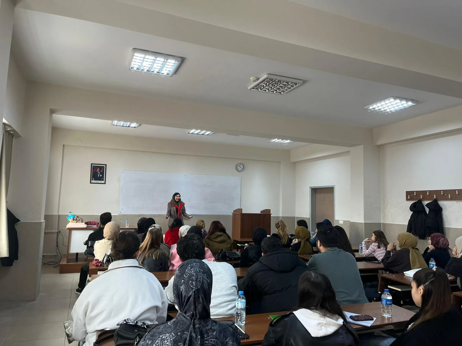 Klinik ve Toplu Beslenme Sistemlerinde Diyetisyen Olmak