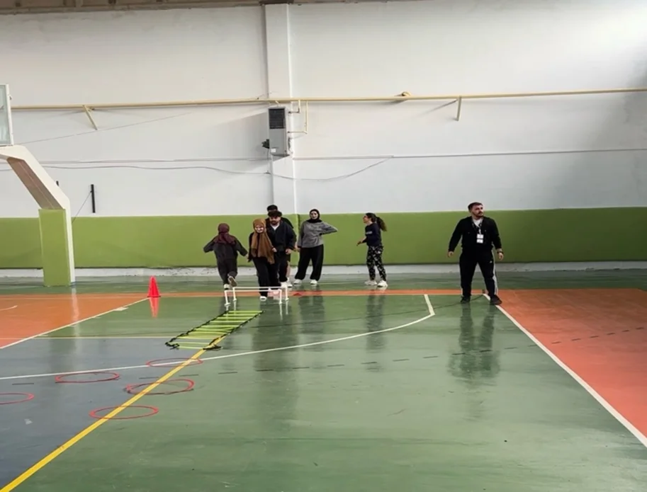 Selçuk Üniversitesi Beyşehir Ali Akkanat Uygulamalı Bilimler Yüksekokulu’nda Telefon Bağımlılığına Karşı “Dijital Detoks” Etkinliği