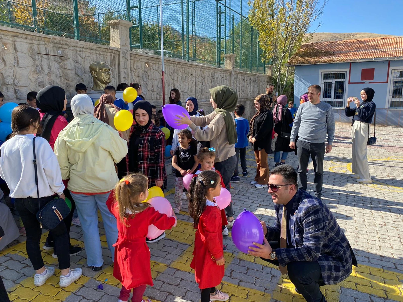 GENÇLİK GELECEKLE BULUŞTU