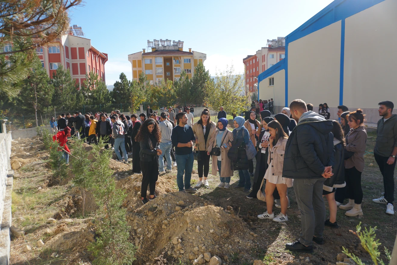 "100 Fidan 100 Nefes" Fidan Dikim Etkinliğini Gerçekleştirdik.