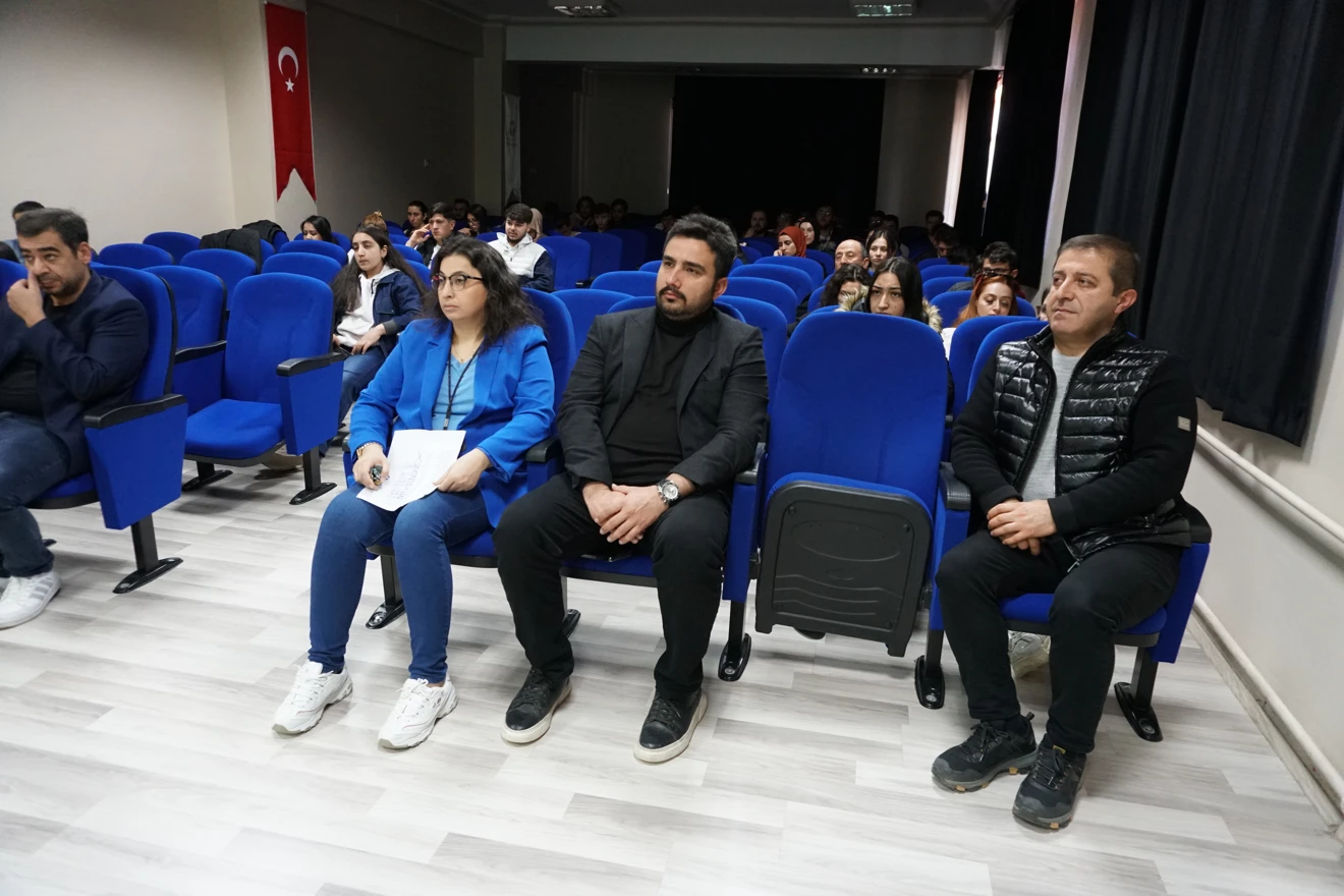İlçe Toplum Sağlığı Merkezi Tarafından "İlk Yardım Eğitimi" Verildi.