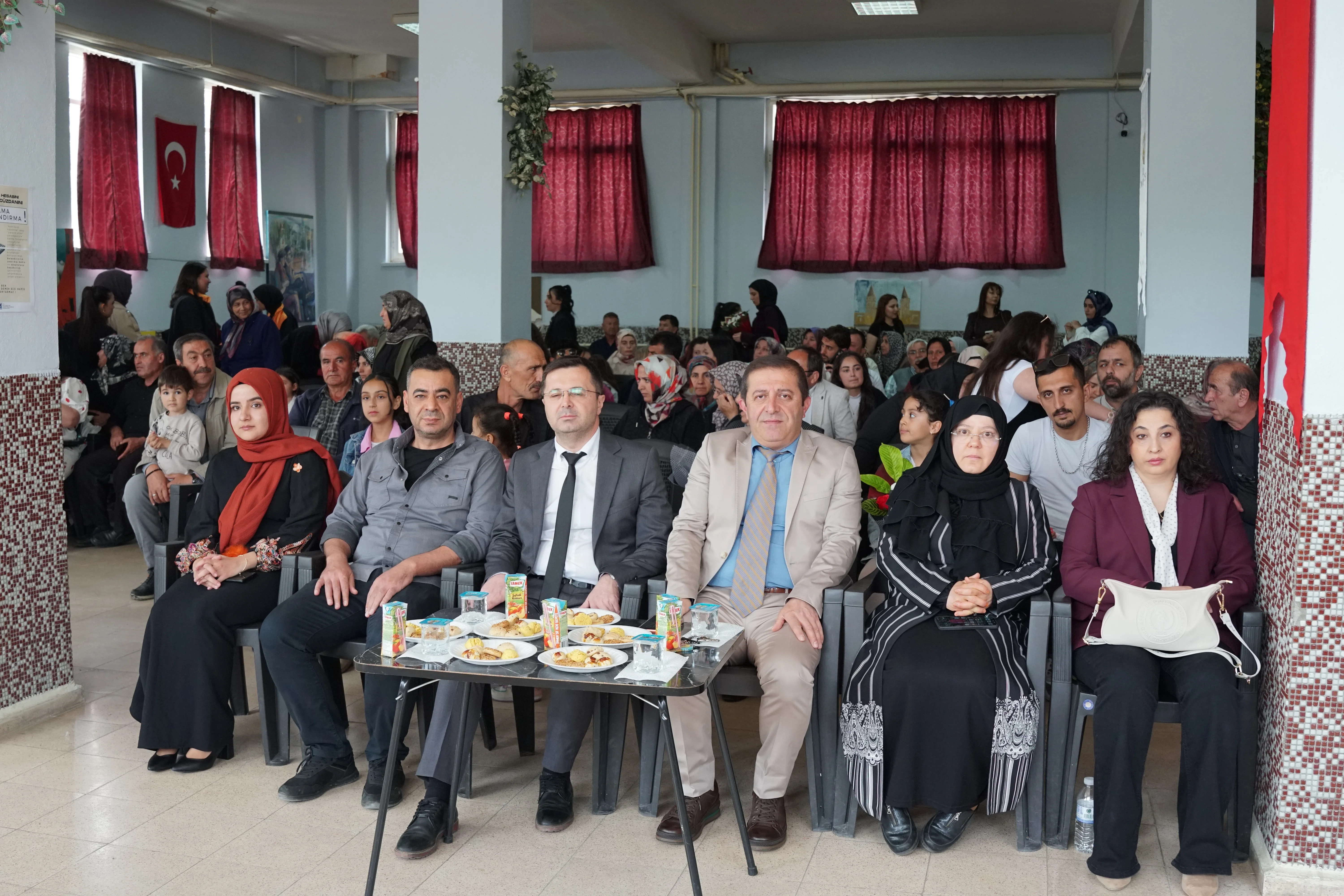 Bozkır Meslek Yüksekokulu’ndan 31. Mezuniyet Coşkusu
