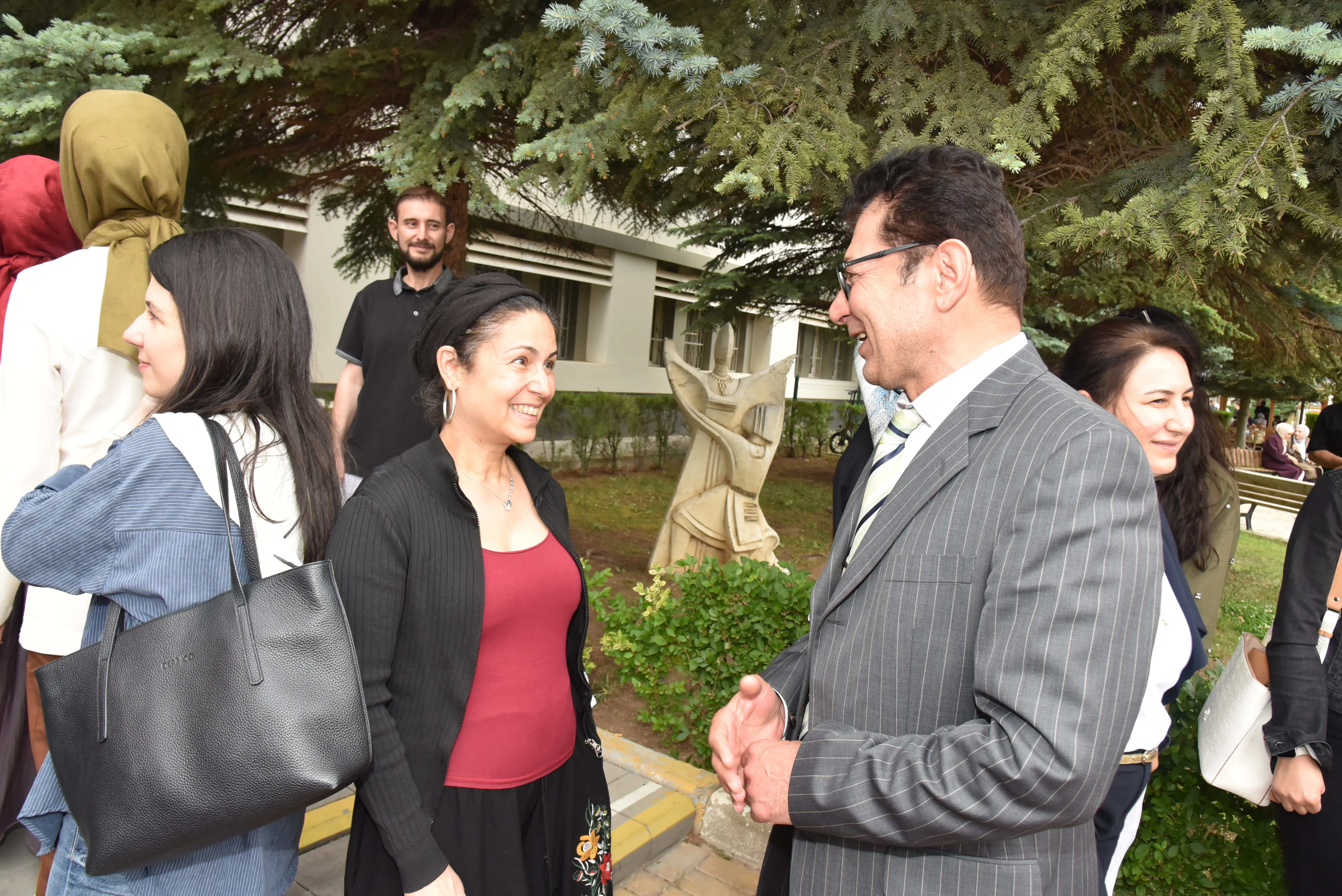 Selçuk Üniversitesi Diş Hekimliği Fakültesi Mezunları Geleneksel Buluşmada Bir Araya Geldi