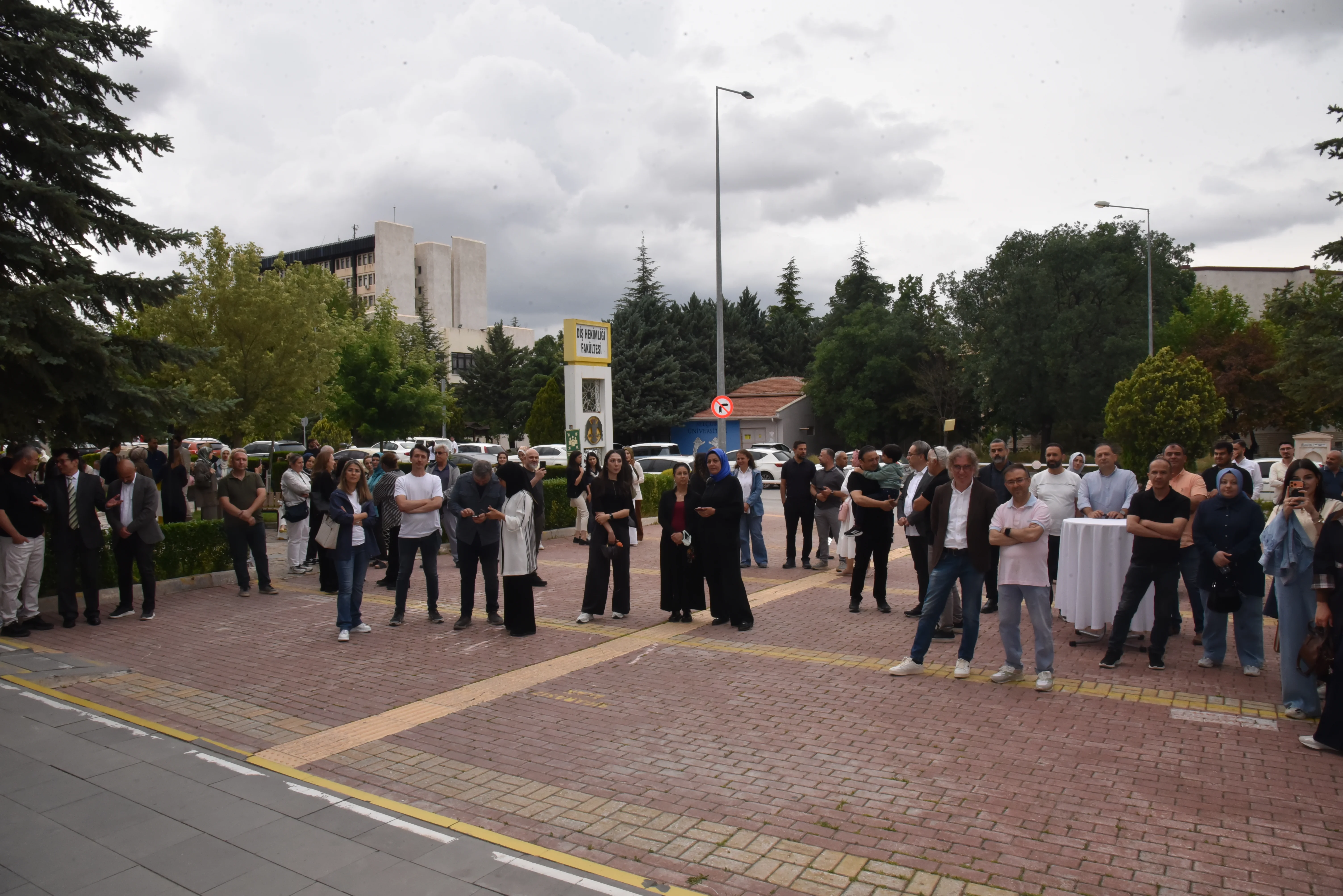 Selçuk Üniversitesi Diş Hekimliği Fakültesi Mezunları Geleneksel Buluşmada Bir Araya Geldi