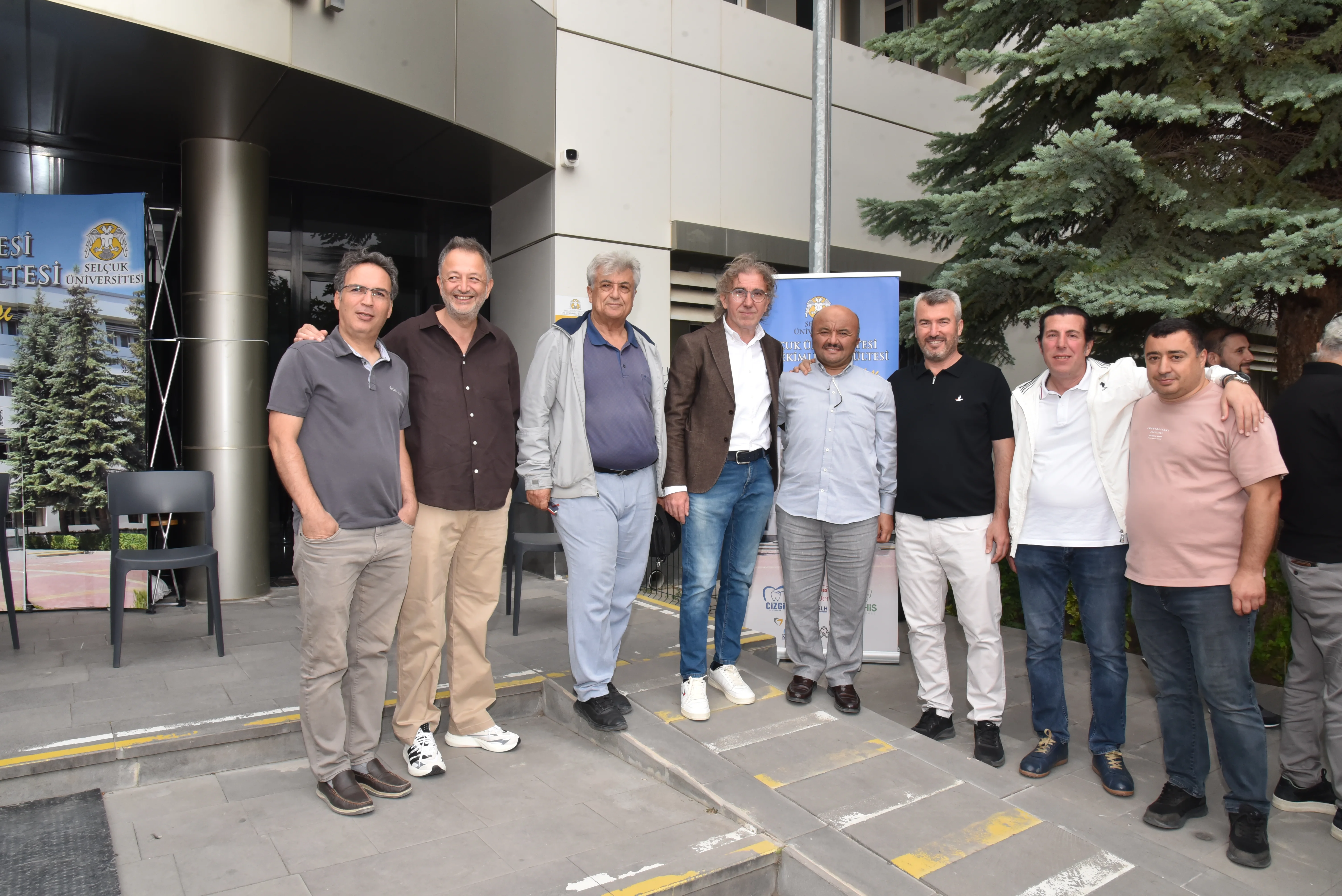 Selçuk Üniversitesi Diş Hekimliği Fakültesi Mezunları Geleneksel Buluşmada Bir Araya Geldi