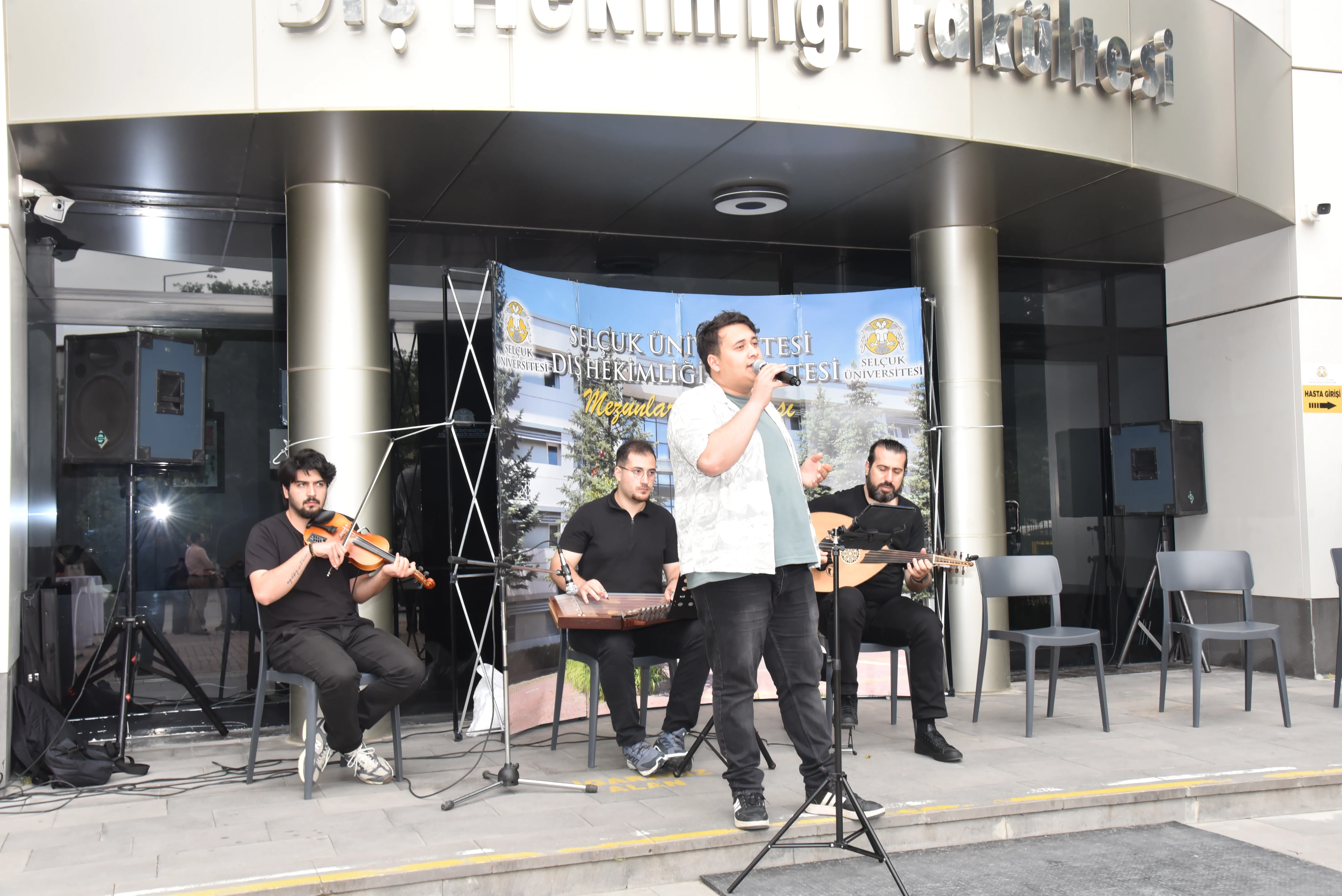 Selçuk Üniversitesi Diş Hekimliği Fakültesi Mezunları Geleneksel Buluşmada Bir Araya Geldi