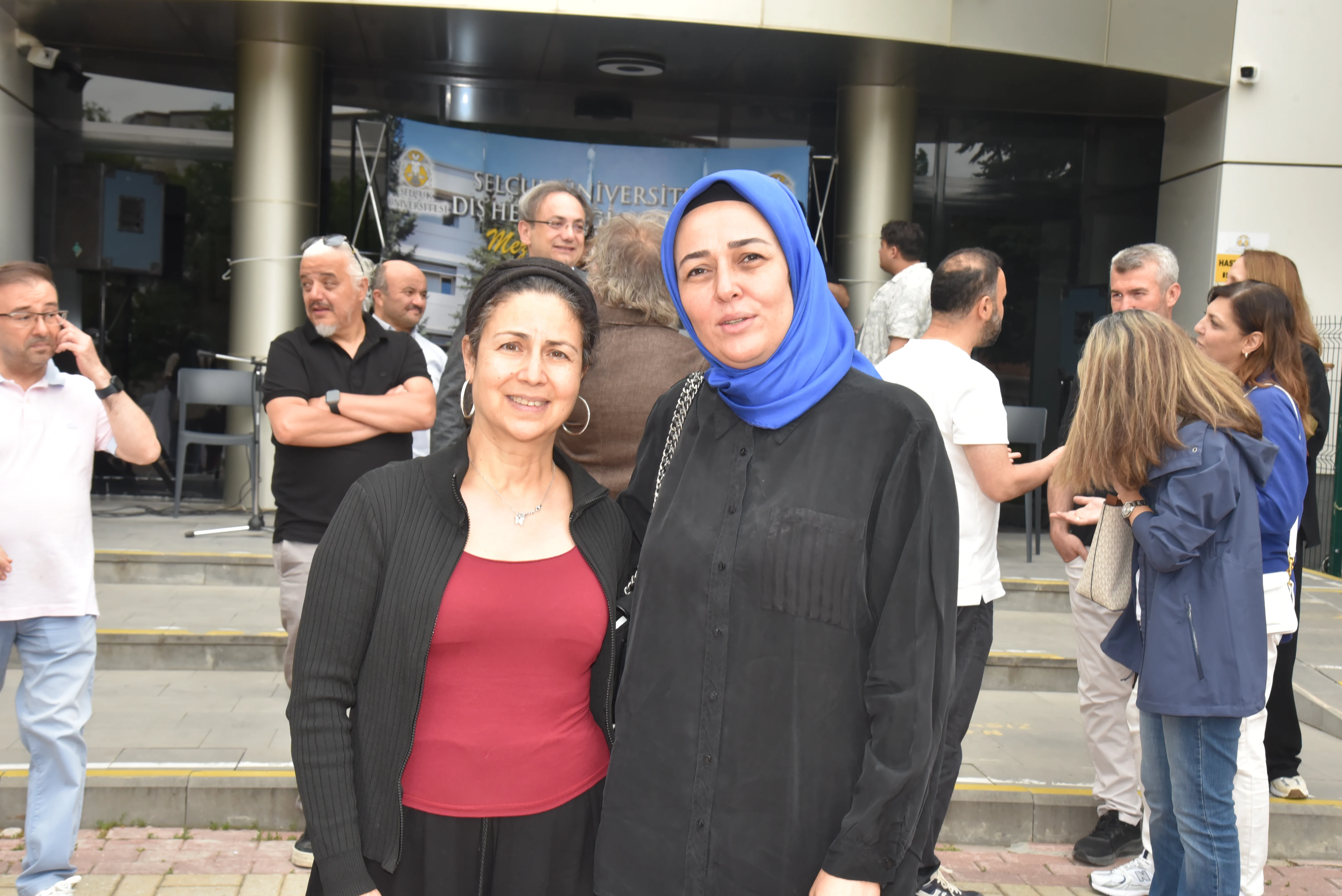 Selçuk Üniversitesi Diş Hekimliği Fakültesi Mezunları Geleneksel Buluşmada Bir Araya Geldi
