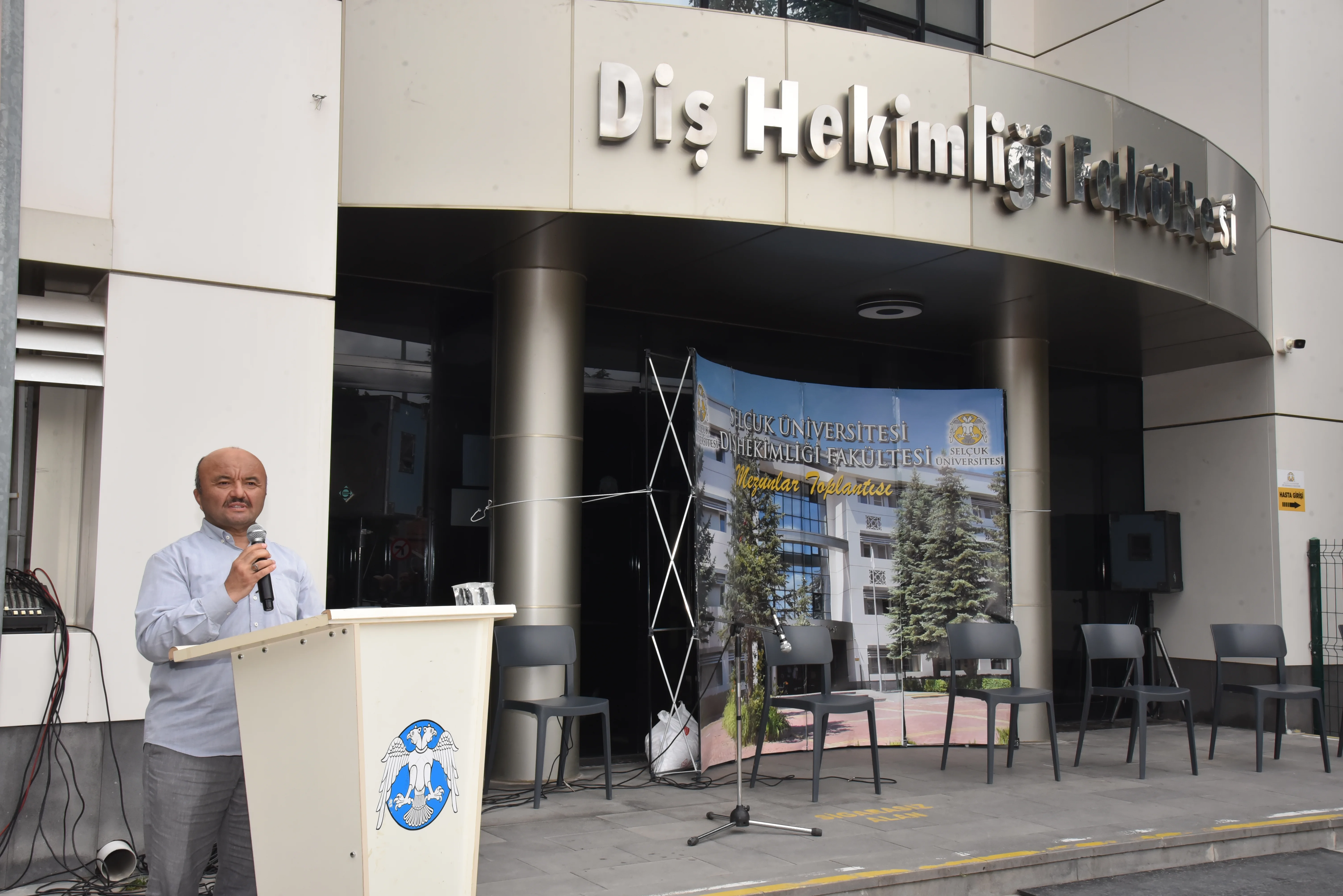 Selçuk Üniversitesi Diş Hekimliği Fakültesi Mezunları Geleneksel Buluşmada Bir Araya Geldi