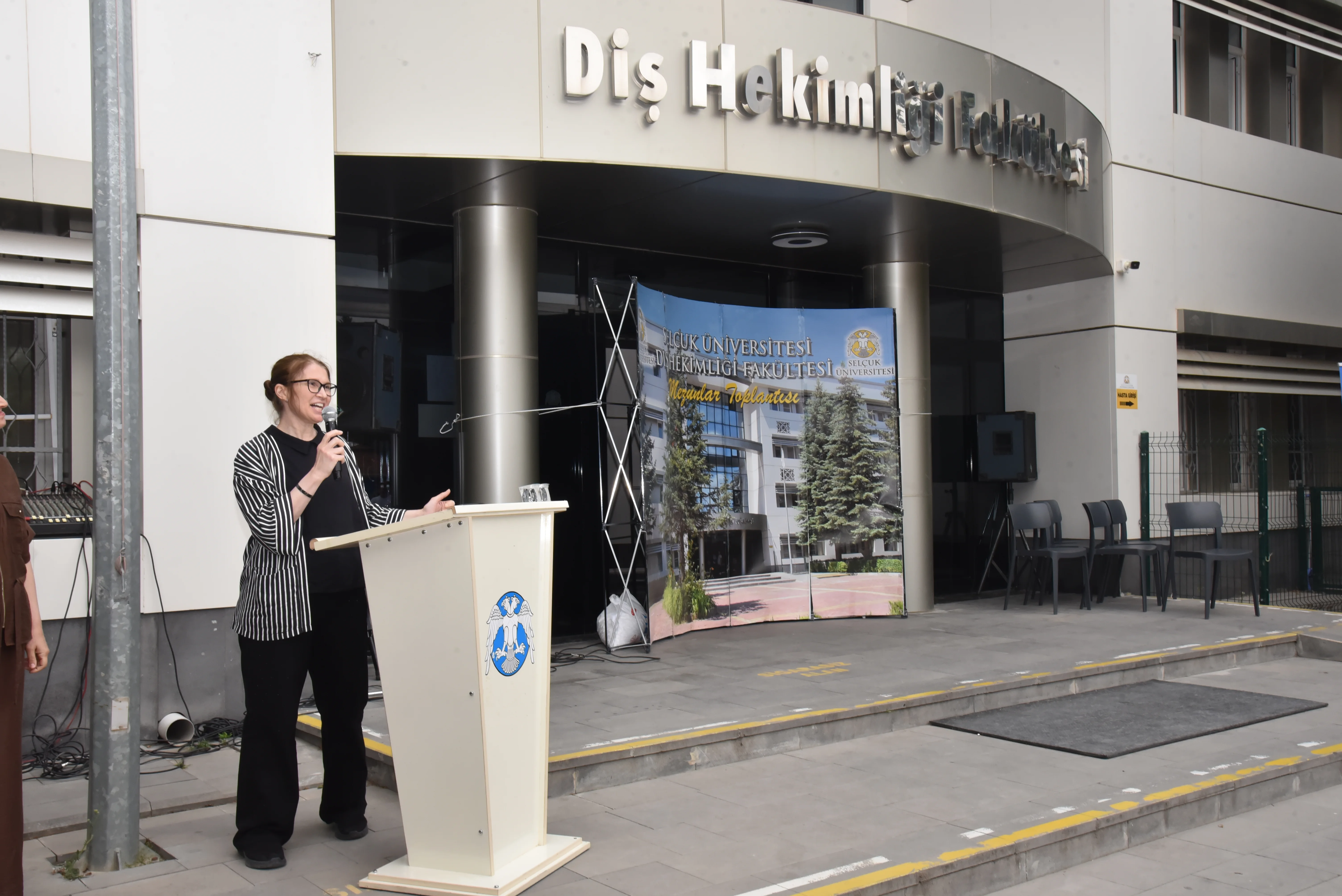 Selçuk Üniversitesi Diş Hekimliği Fakültesi Mezunları Geleneksel Buluşmada Bir Araya Geldi