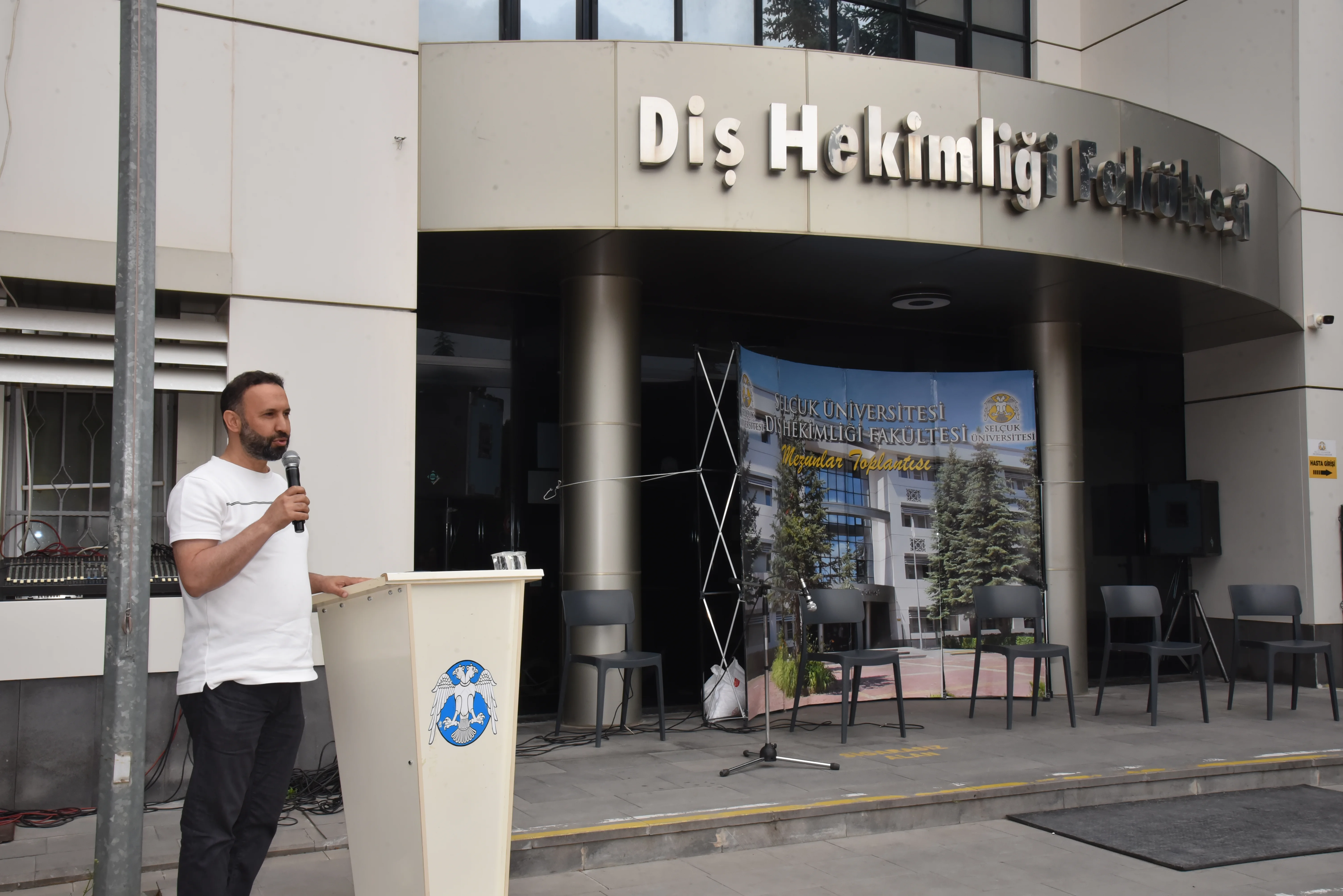 Selçuk Üniversitesi Diş Hekimliği Fakültesi Mezunları Geleneksel Buluşmada Bir Araya Geldi
