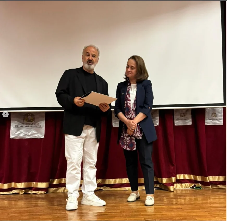 Dijital Restorasyonlar ve Materyaller konulu konferansımız